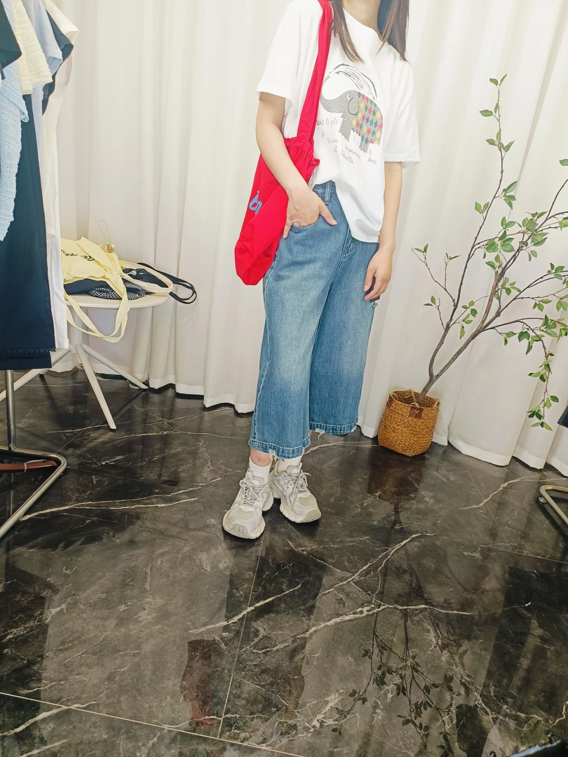 时尚百搭休闲包包