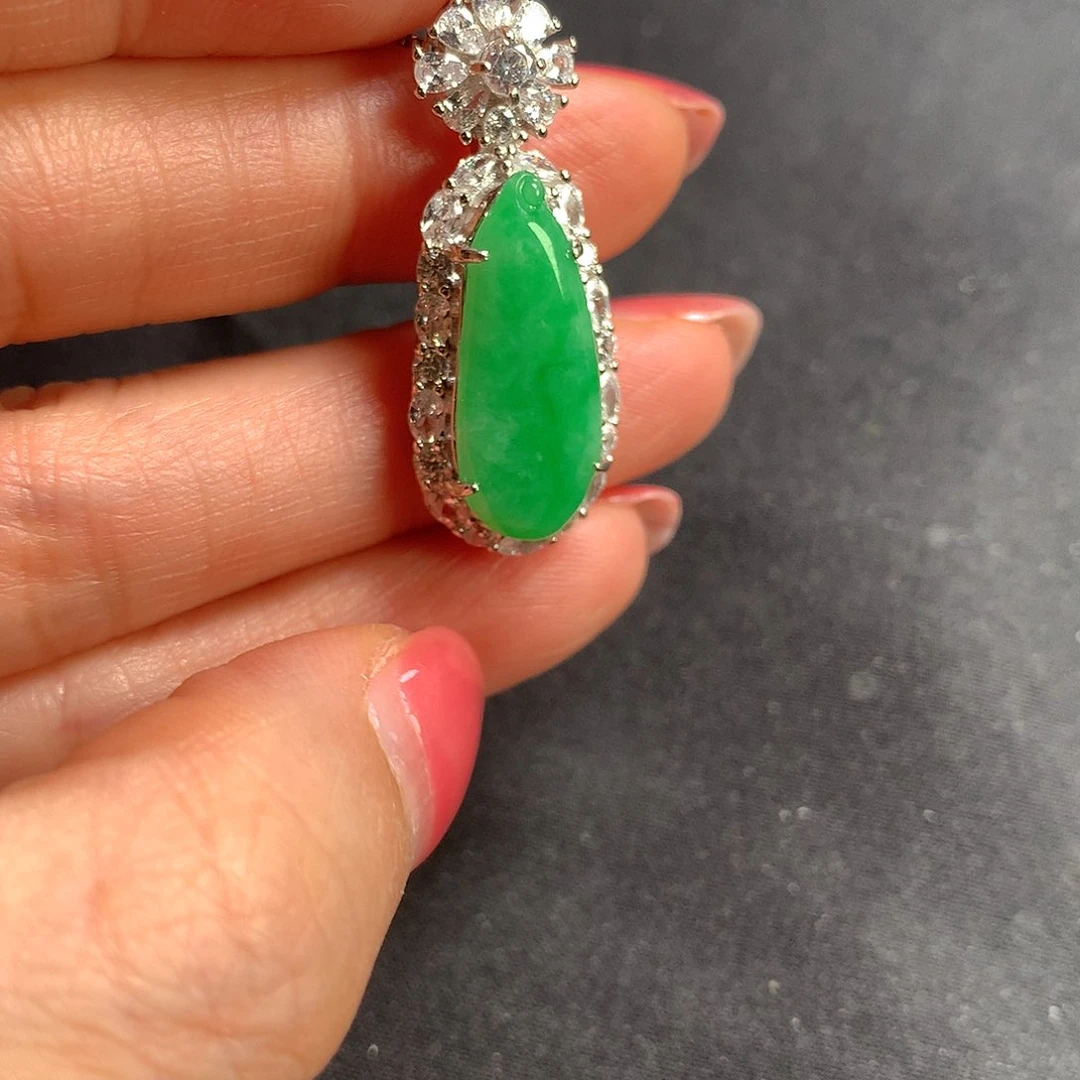 颈饰银S925镶嵌翡翠111111