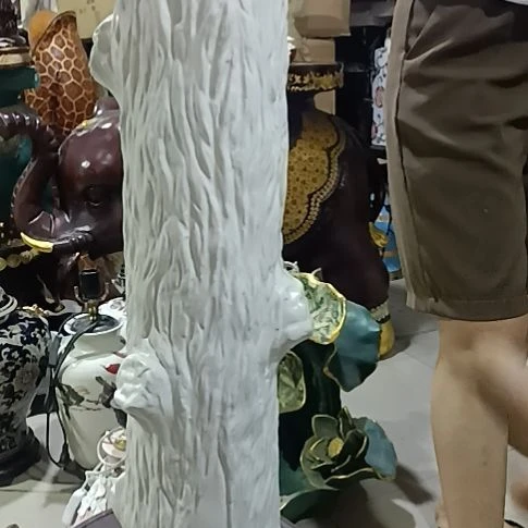 摆件瑕。。。。。。。。。不退不换。。。。。。