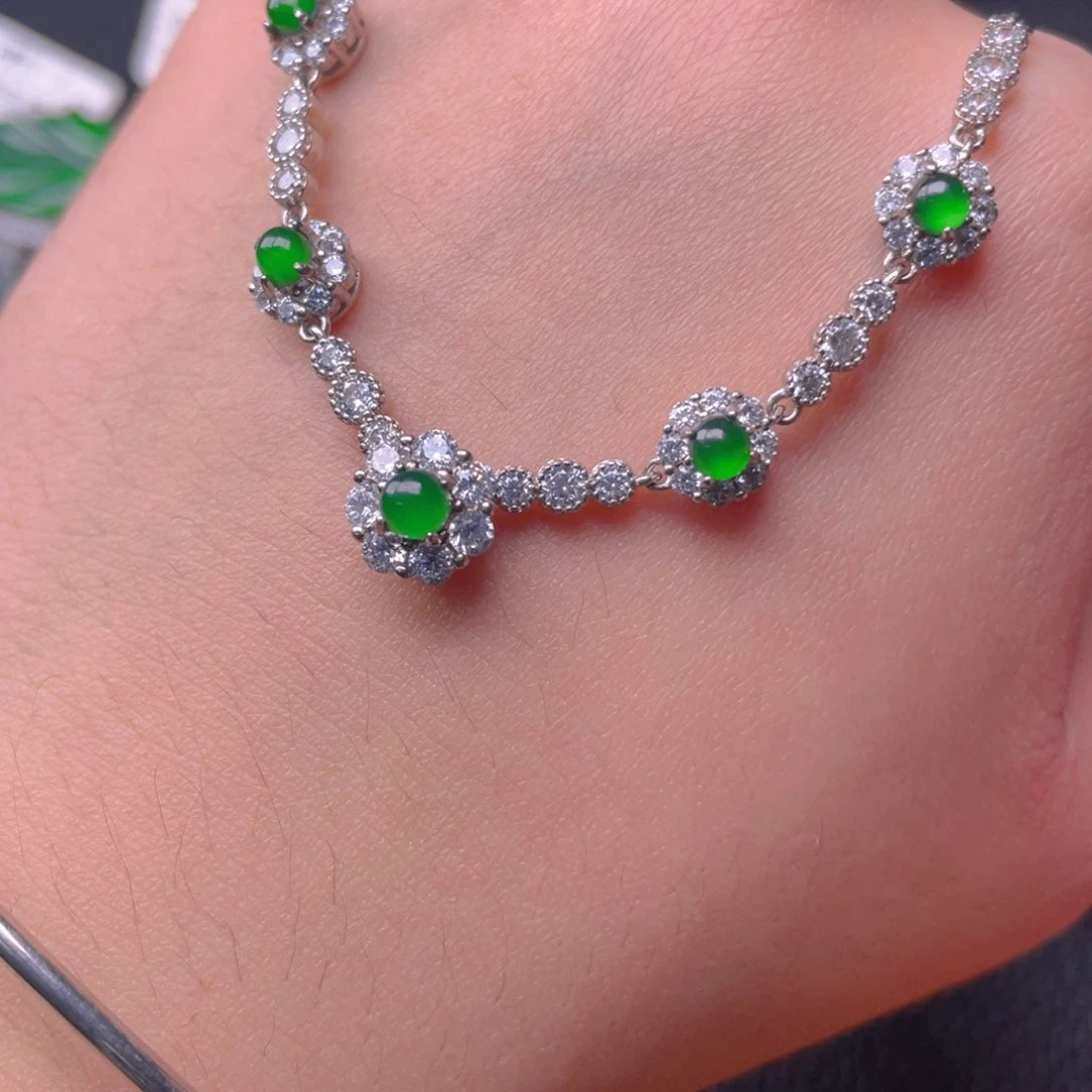 翡翠银S925镶嵌颈饰翡翠