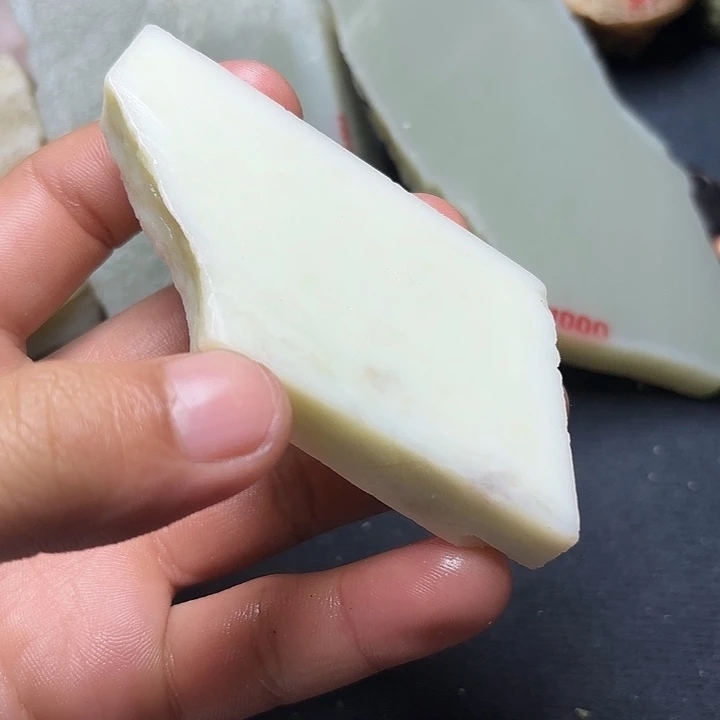 和田玉未镶嵌珠宝奇石