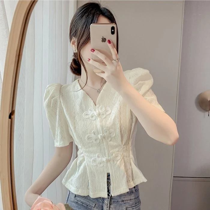 盘扣泡泡短袖衬衫女夏设计感收腰新中式旗袍上衣别致气质小衫