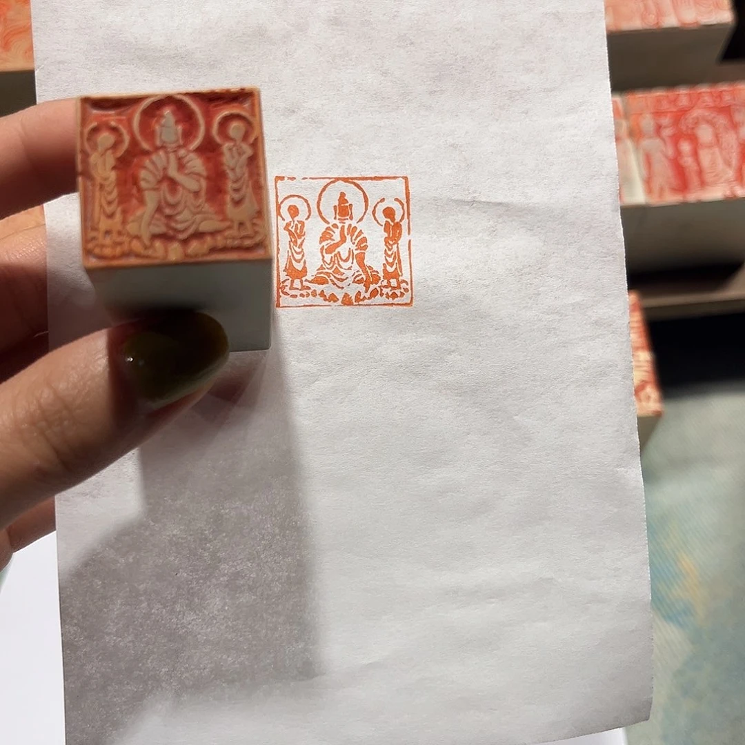 老挝石印石佛造像