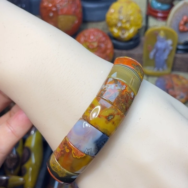 玛瑙/玉髓足银镶嵌珠宝奇石品质多宝手牌388