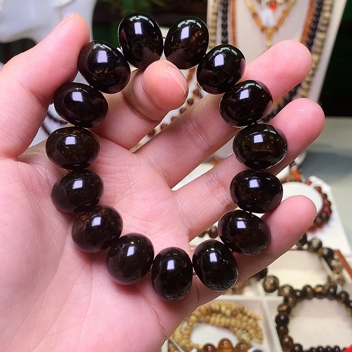 缘***起琥珀未镶嵌裸石406