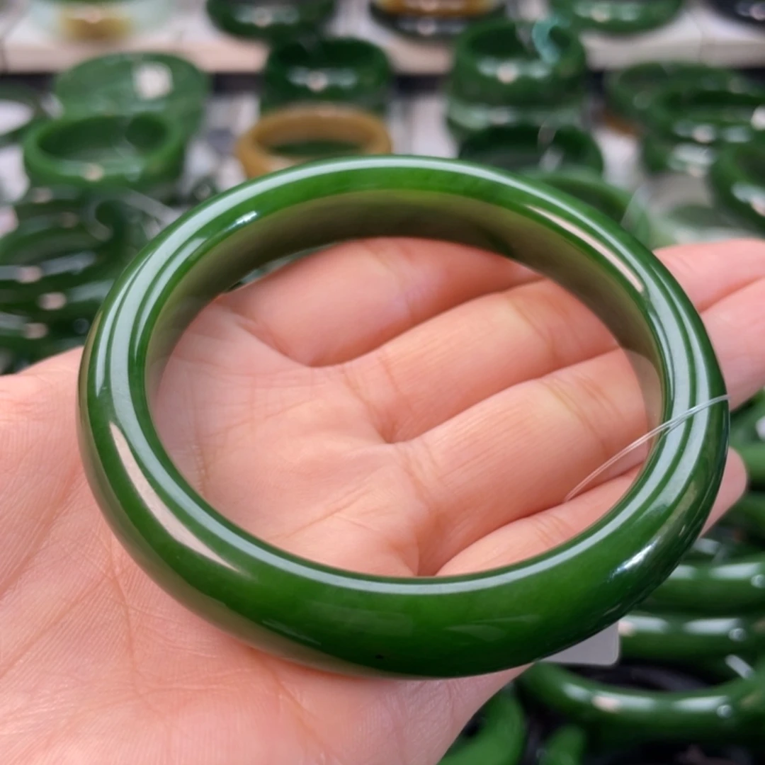 和田玉（碧玉）手镯未镶嵌