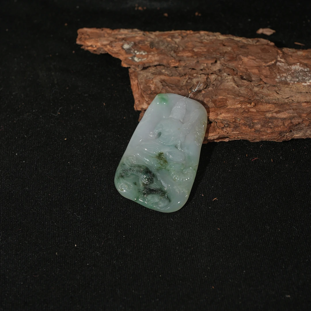 6.14香港王老板-翡翠吊坠1y647