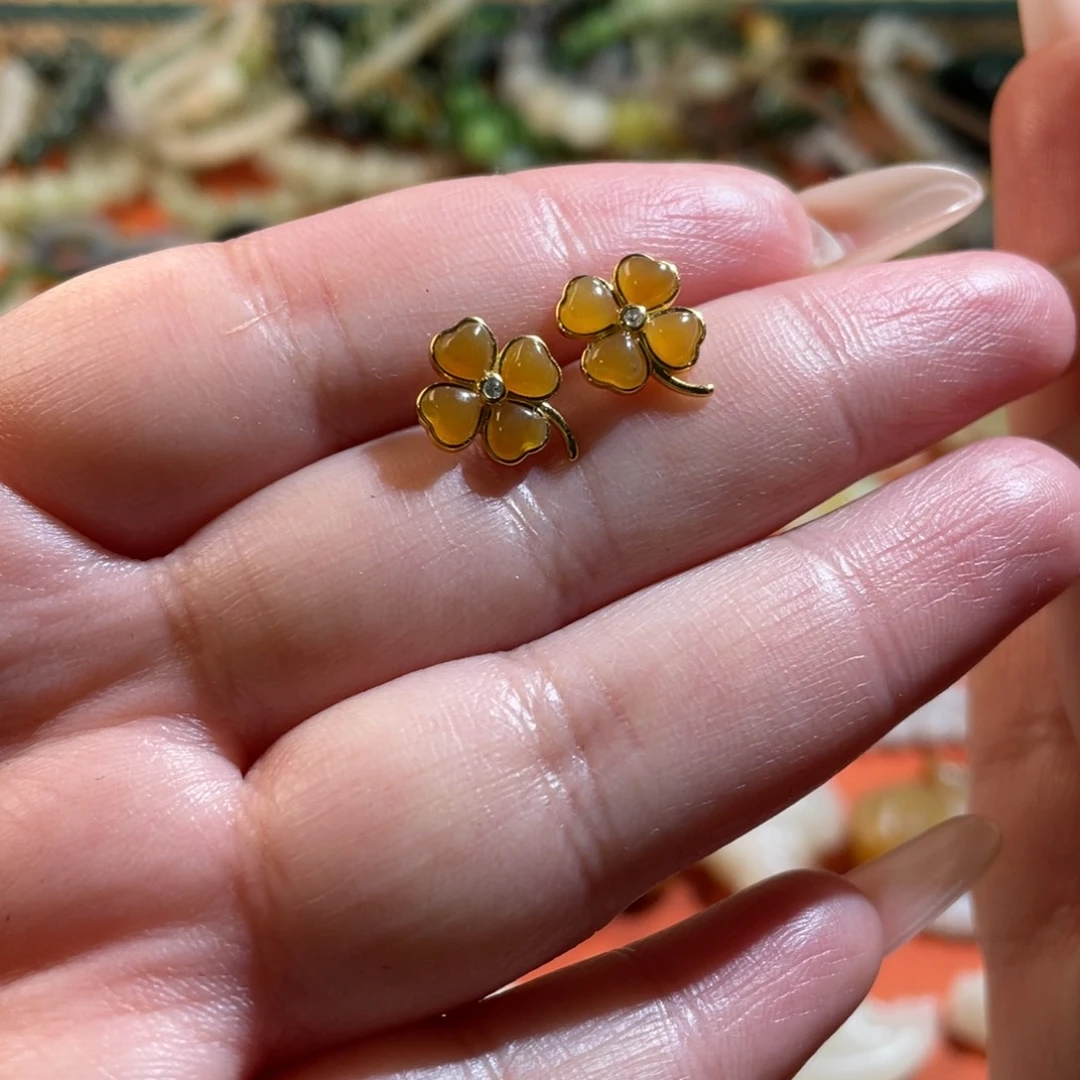 和田玉耳钉银S925镀金镶嵌