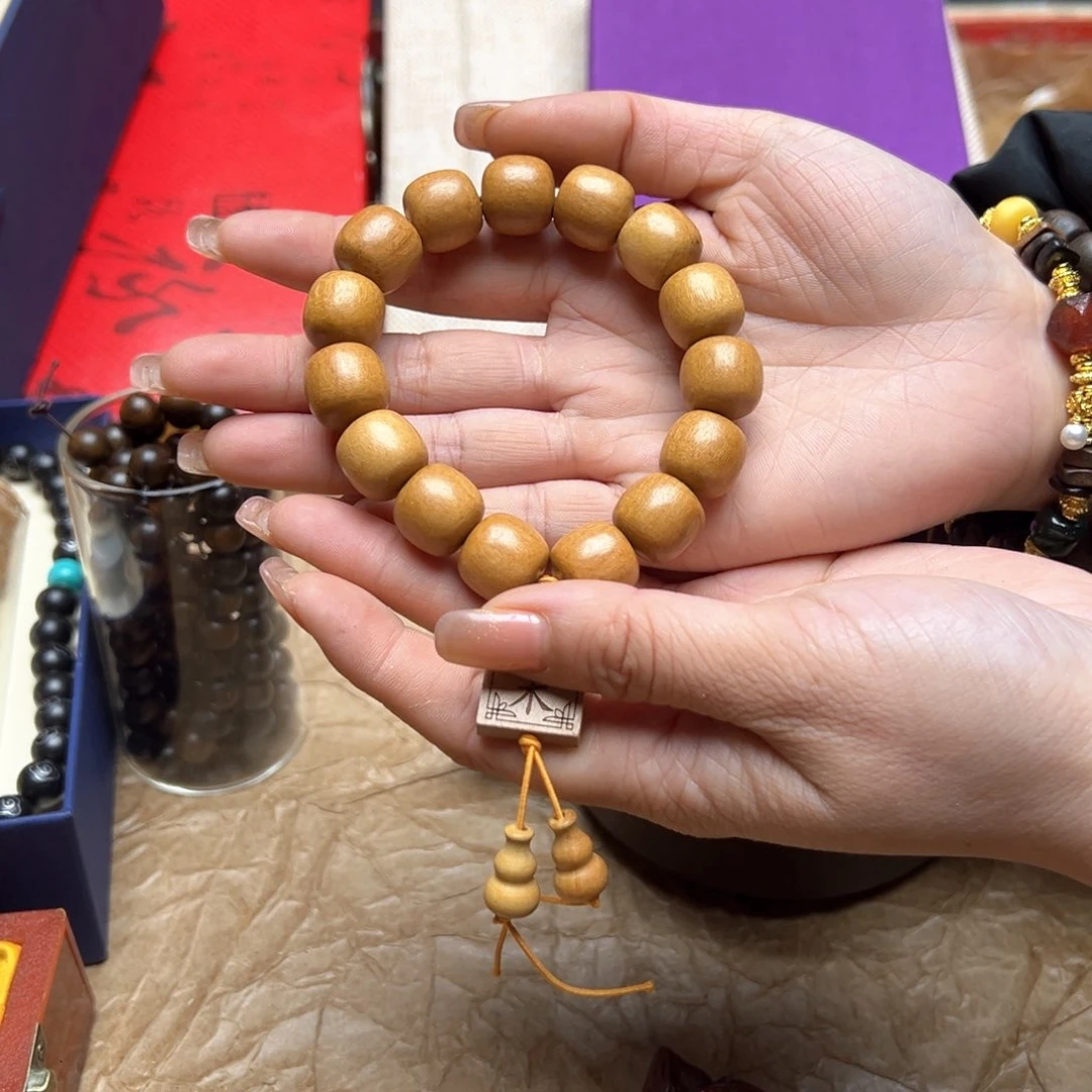 大叶紫檀（黑酸枝木类）