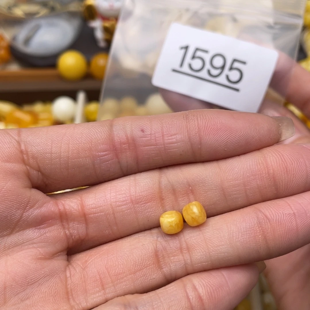 蜜蜡珠宝奇石未镶嵌跑****?6