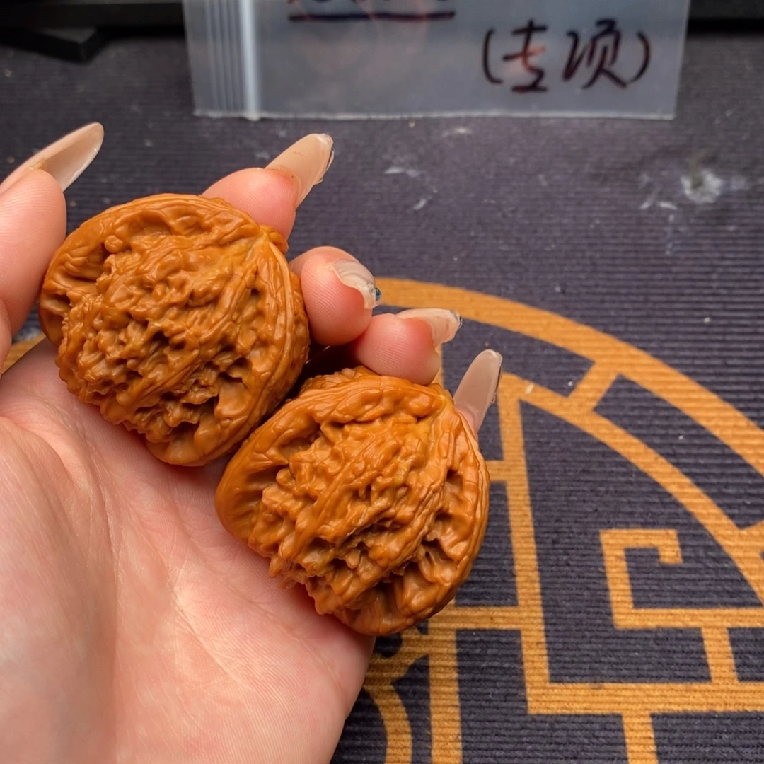 行***者吊坠文玩核桃白狮子