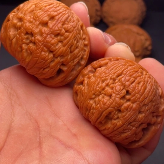 文玩核桃把件秦岭山脉核桃