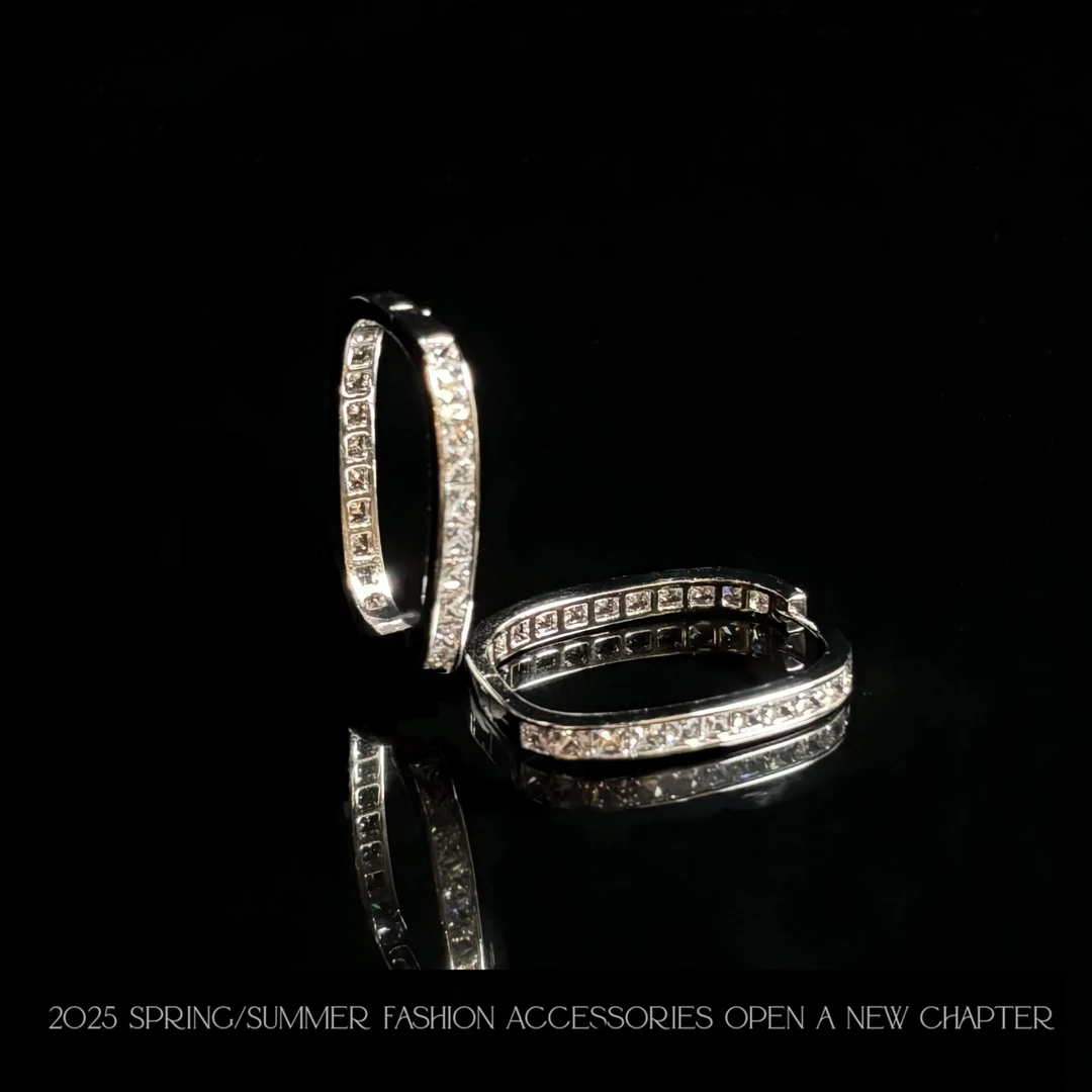 铜合金耳饰  镀k金 2025款C7839【大圈方银】Jeannie zoo 耳环