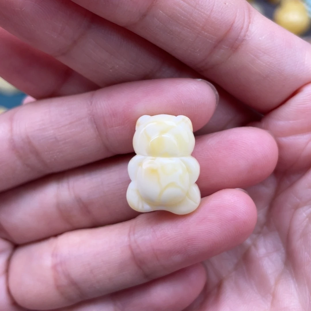 裸石琥珀未镶嵌蜜蜡