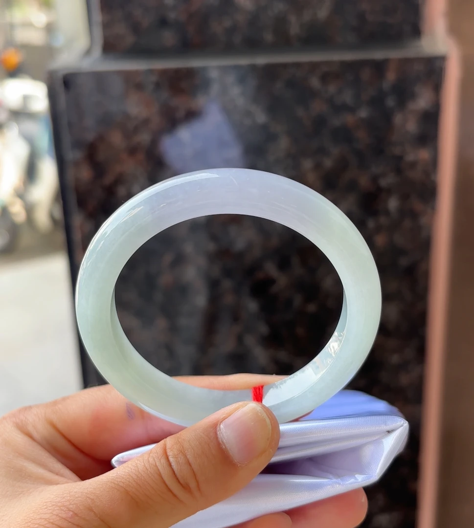 D（上新）强推五十五点四圈翡翠a货手镯