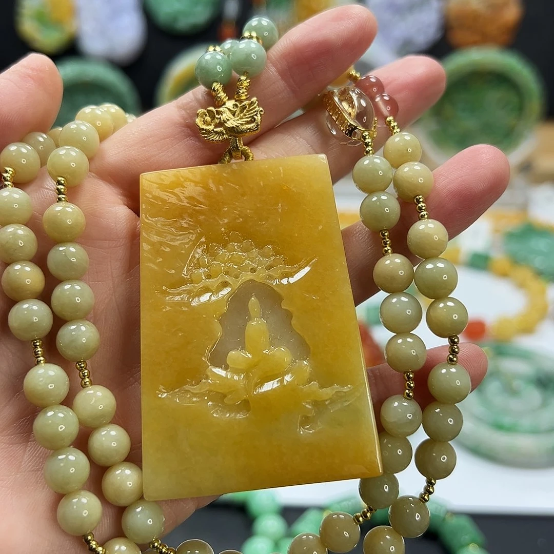 翡翠未镶嵌颈饰吊坠