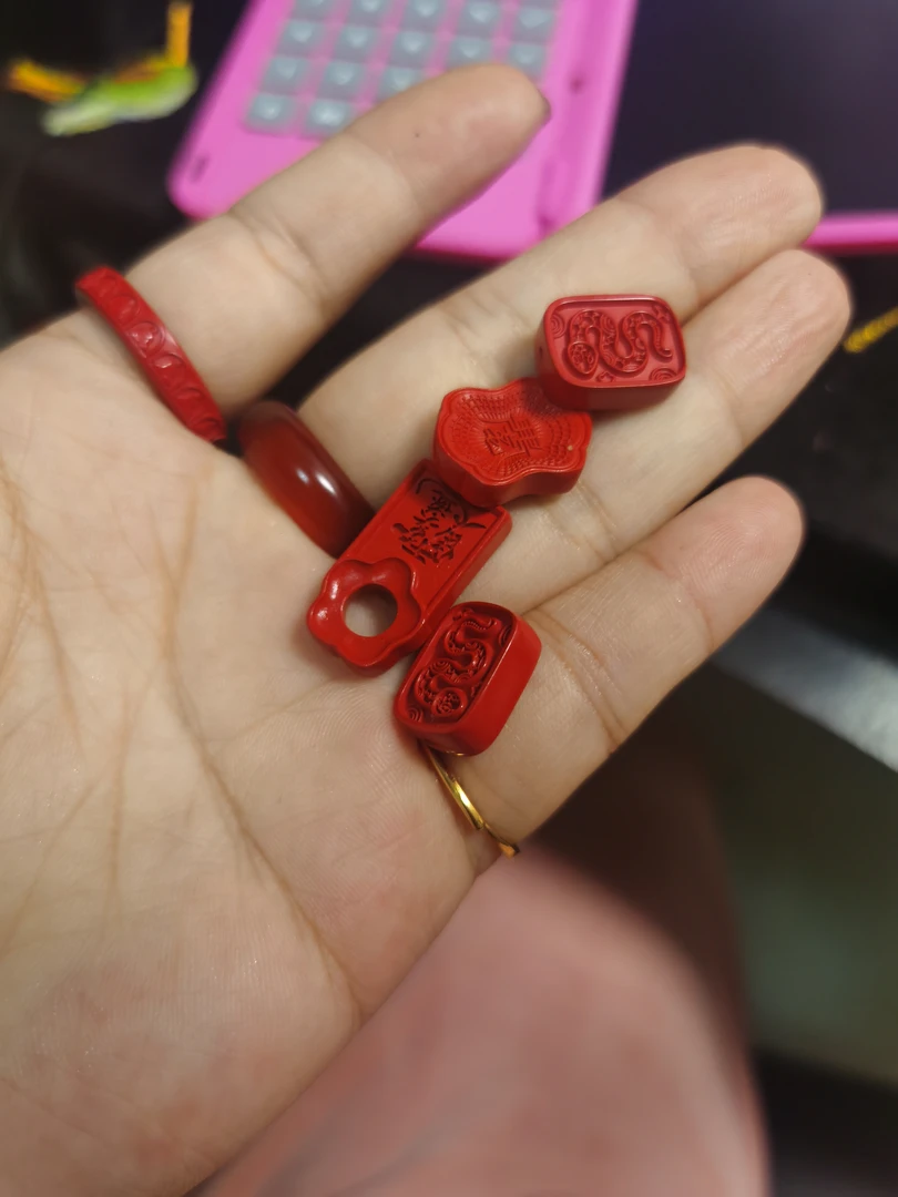 含辰砂工艺品天然辰砂朱砂红砂配饰