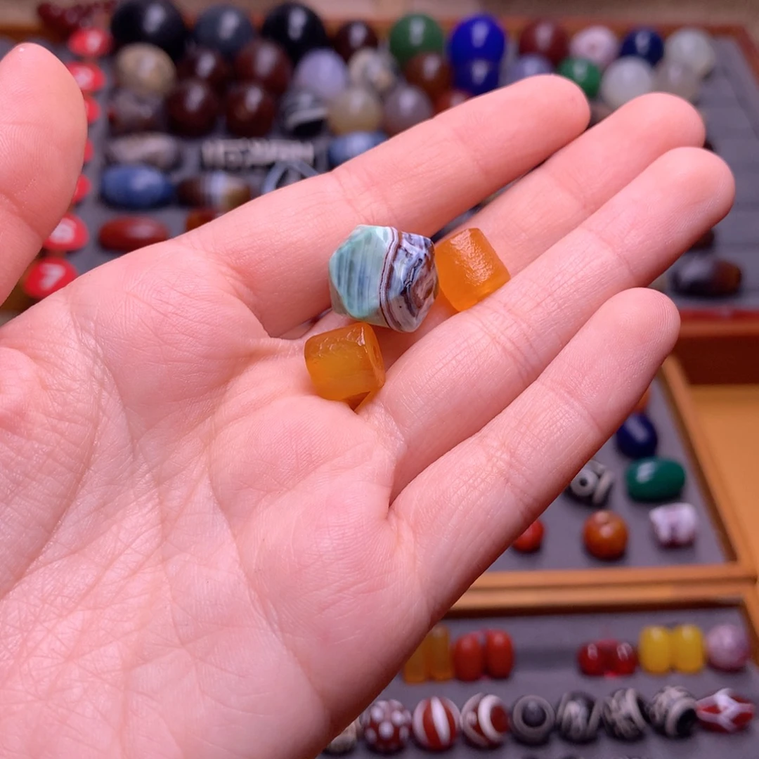 玛瑙/玉髓颈饰未镶嵌M****记