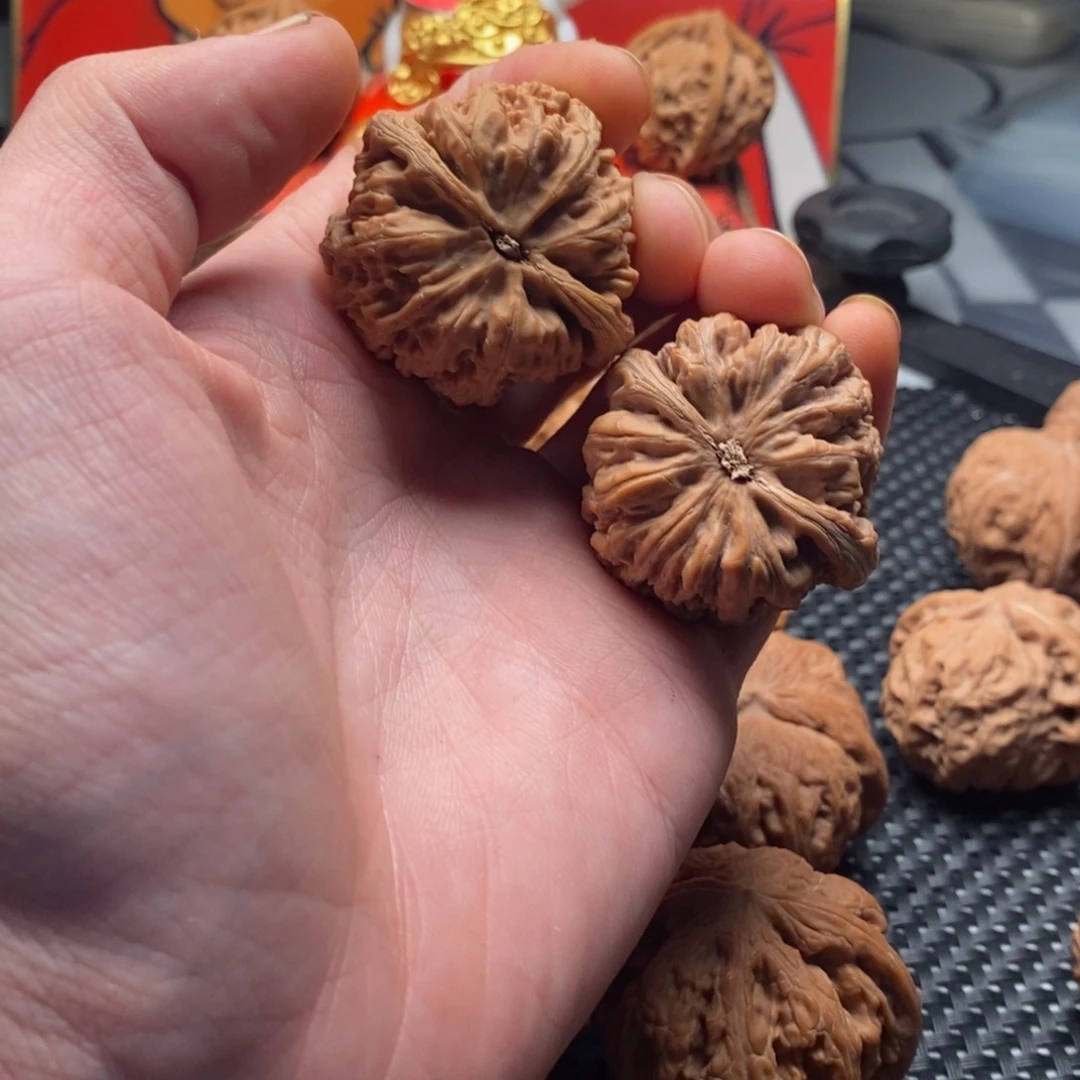 0***1文玩核桃精品对粗筋