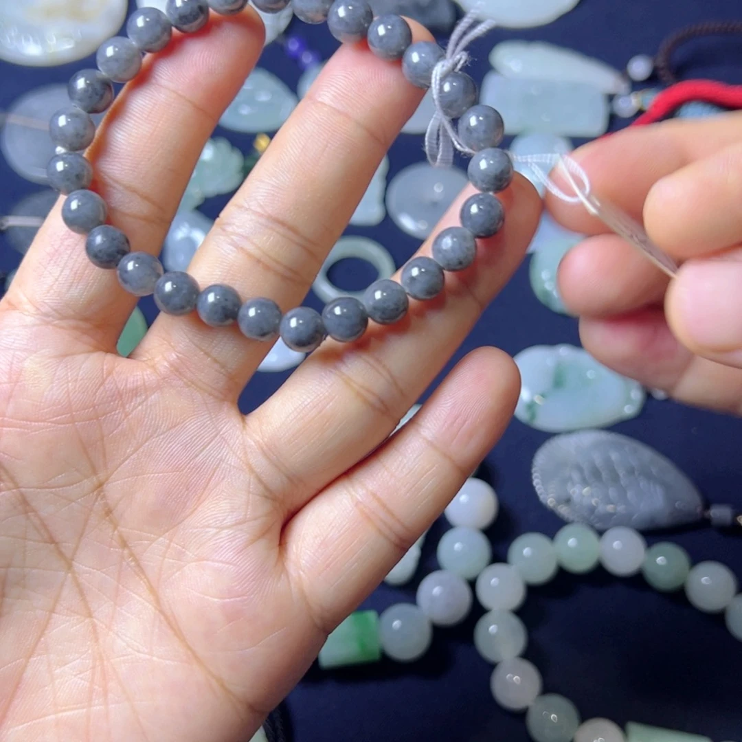 翡翠挂件未镶嵌翡翠乌鸡手串