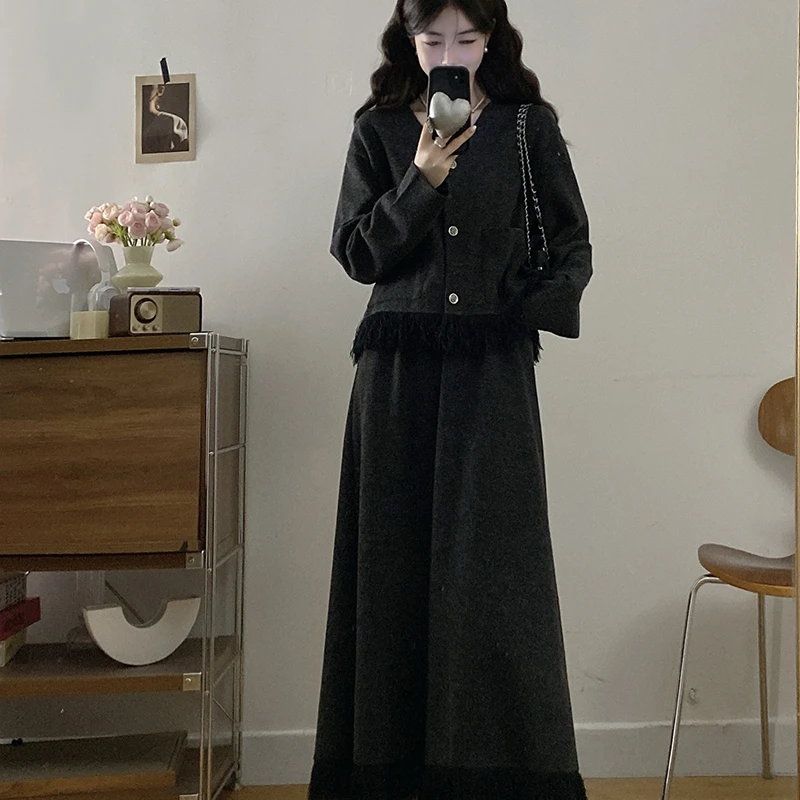 2025秋冬新款胖mm大码女高级感慵懒风流苏拼接外套半身裙套装