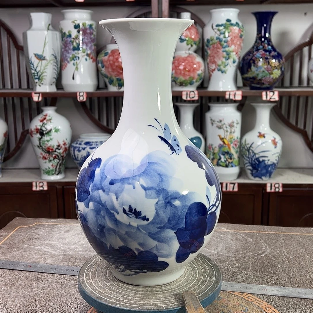 陶摆件景德镇陶瓷赏青牡