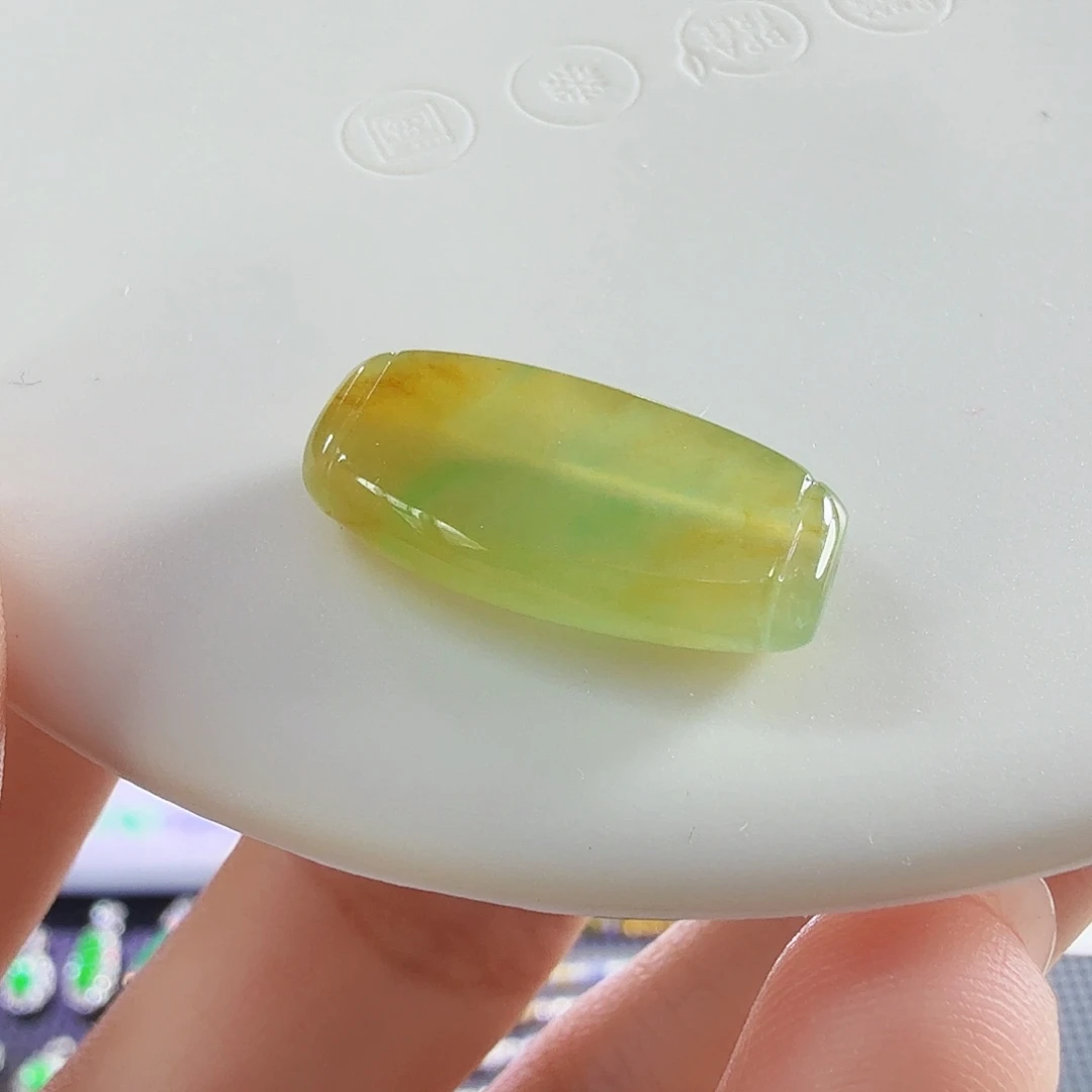 翡翠未镶嵌颈饰特价三彩