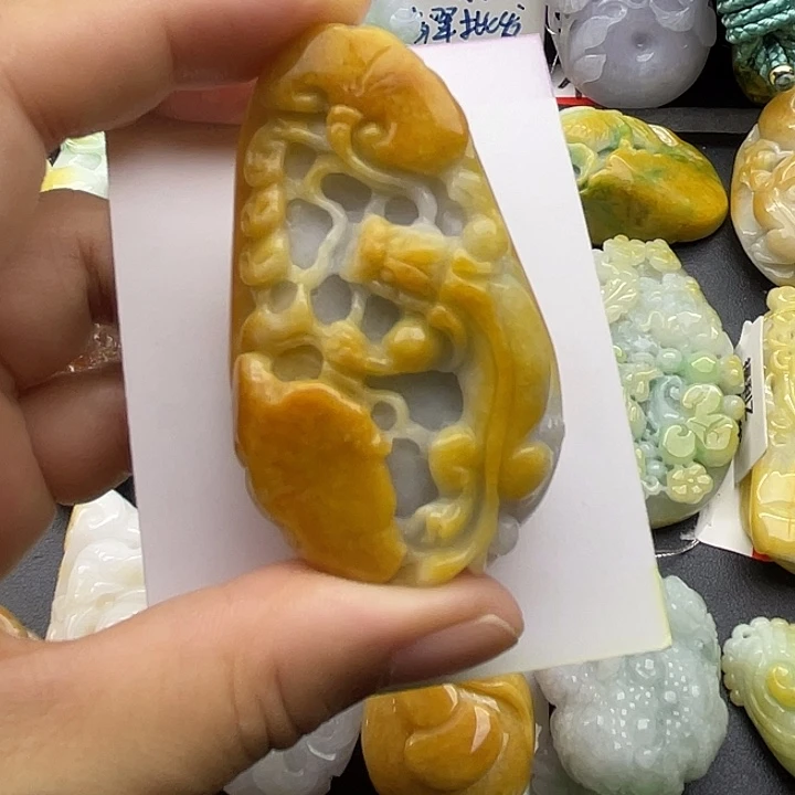 翡翠未镶嵌颈饰天然翡翠