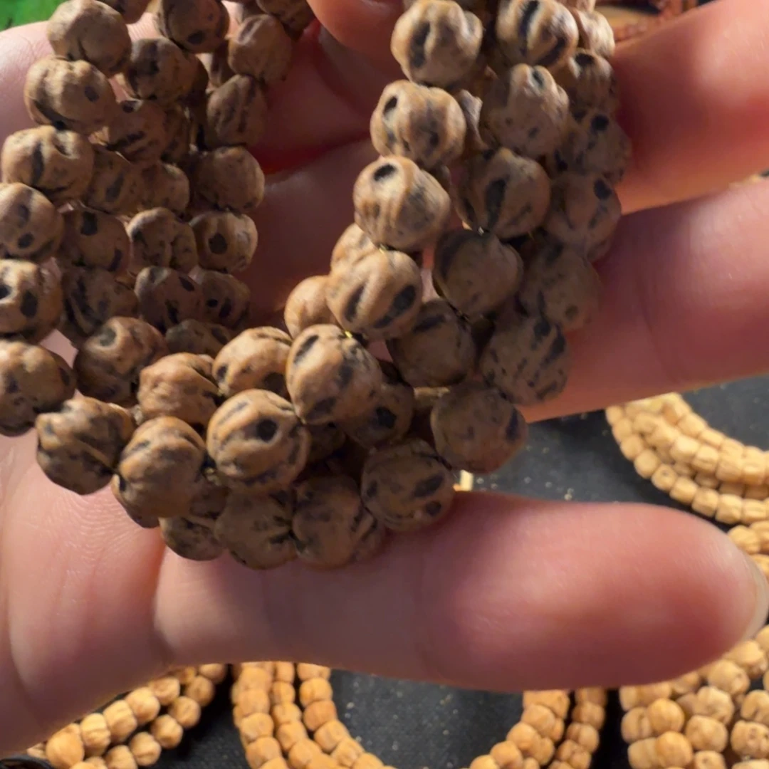 我***丢柏香籽/百香籽吊坠