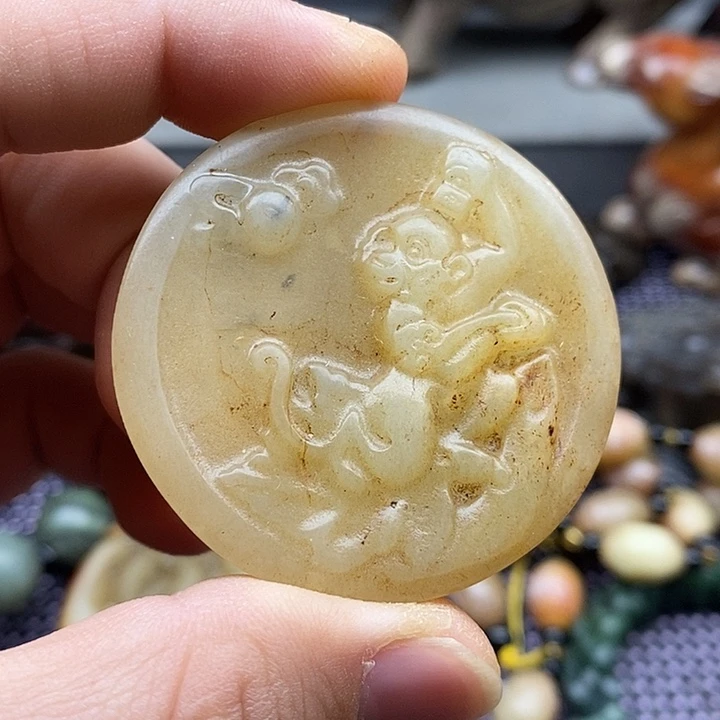 未镶嵌蛇纹石玉颈饰