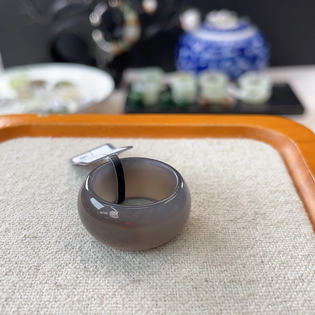 未镶嵌戒指和田玉c66 浓紫墩墩18.4