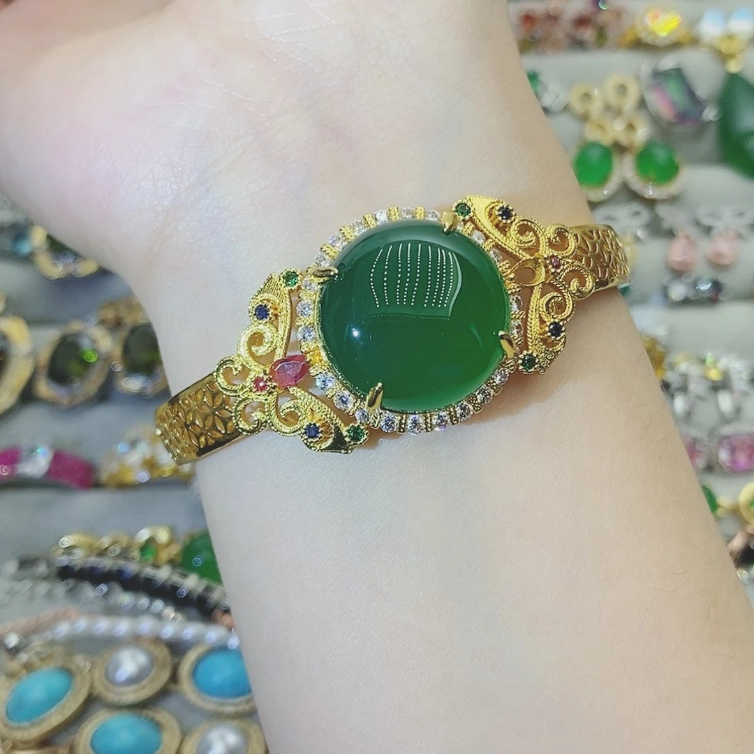 【闪购商品】银S925镶嵌耳饰托帕石