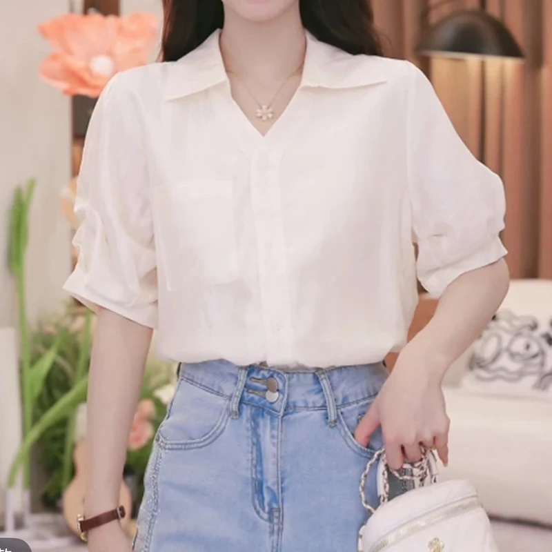法式轻熟翻领短袖衬衫2025夏季新款日常通勤宽松休闲设计感上衣女