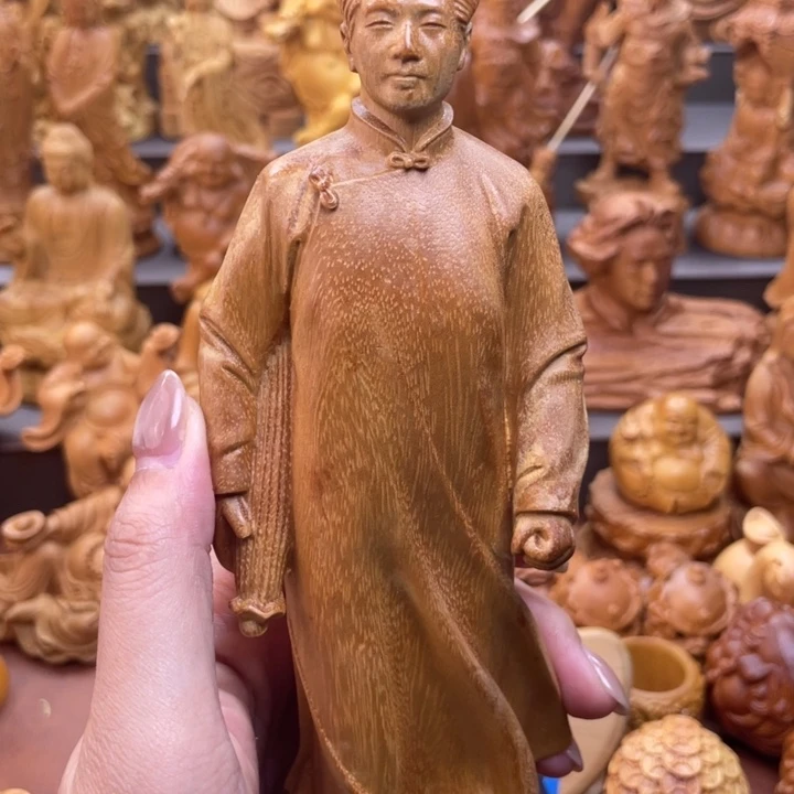 黄杨木年轻18厘米毛爷爷