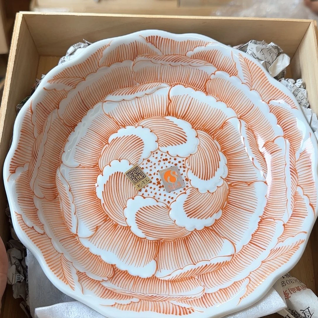 摆件在于对人有着无限好感并且