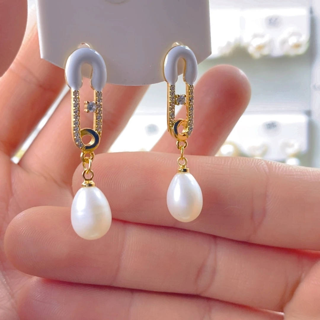 淡水珍珠耳饰未镶嵌