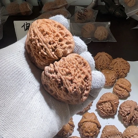 文玩核桃把件南疆