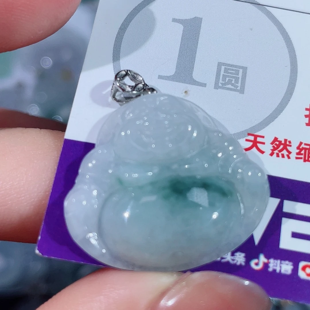 翡翠未镶嵌颈饰佛公