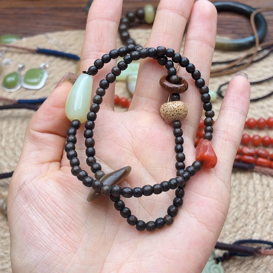 S****南红玛瑙未镶嵌颈饰