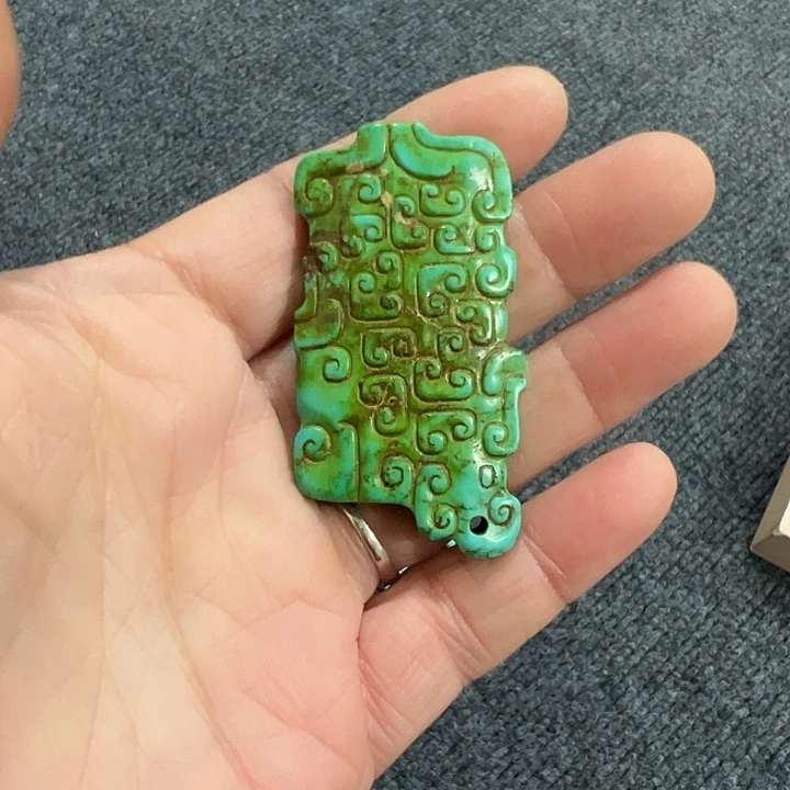 云***起和田玉（糖玉）未镶嵌挂件