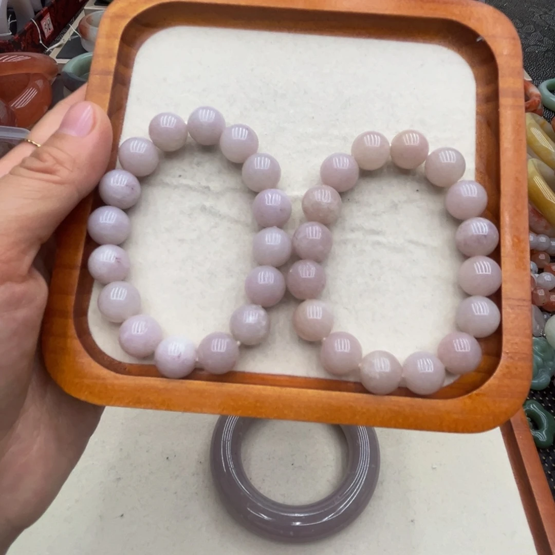 石英质玉未镶嵌圈口齐全