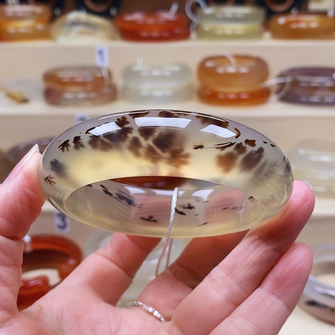 玛瑙/玉髓手镯未镶嵌