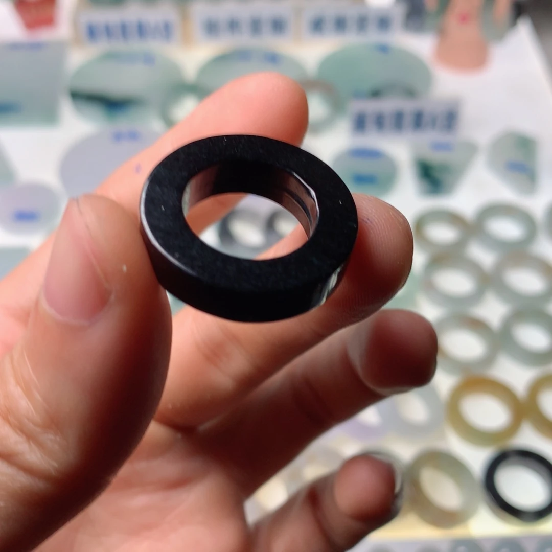 ****捏定制翡翠未镶嵌翡翠戒指