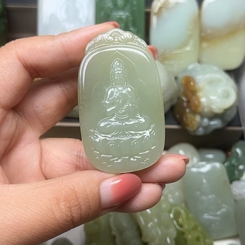 颈饰未镶嵌和田玉温*