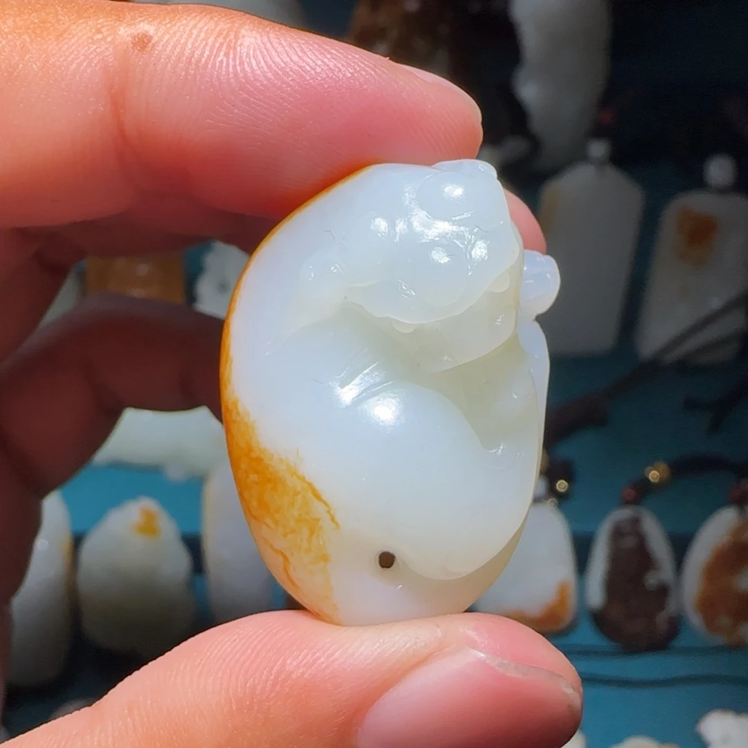 和田玉颈饰未镶嵌天****9