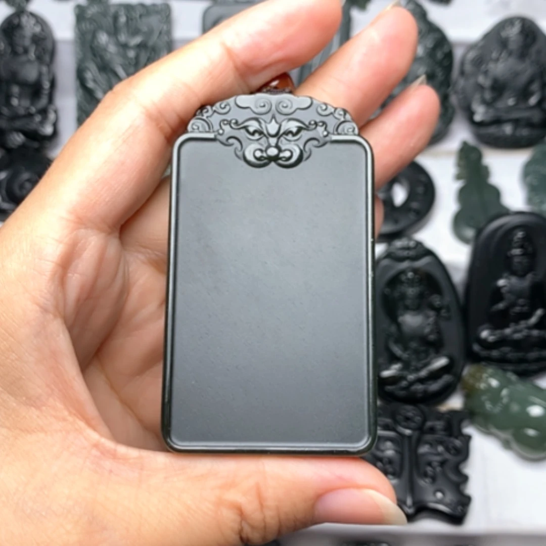 【闪购商品】颈饰未镶嵌和田玉E****e双面雕刻