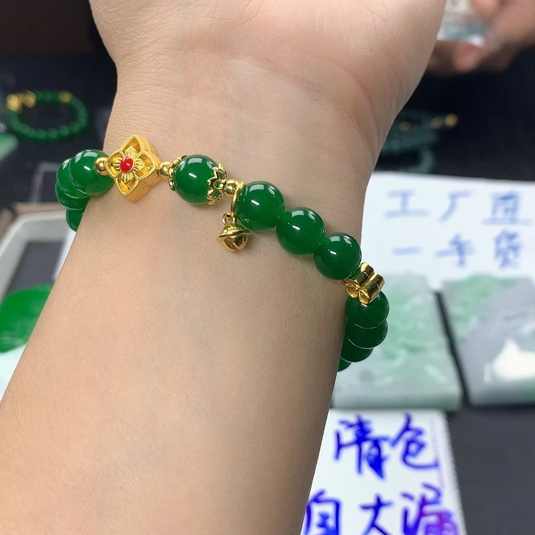 翡翠颈饰未镶嵌我