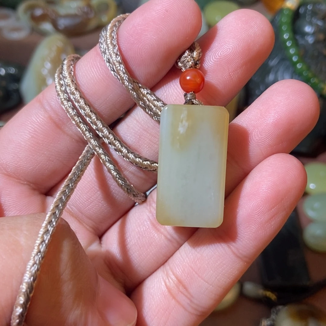 和田玉未镶嵌挂件