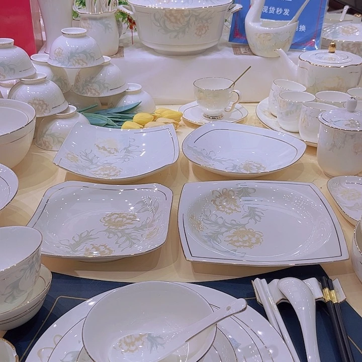 45%以上骨粉骨瓷描金清雅米饭碗单拍