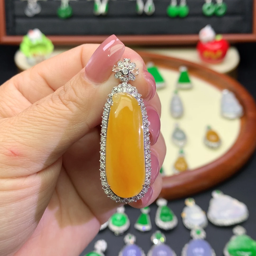 翡翠18K金镶嵌吊坠(不含链)